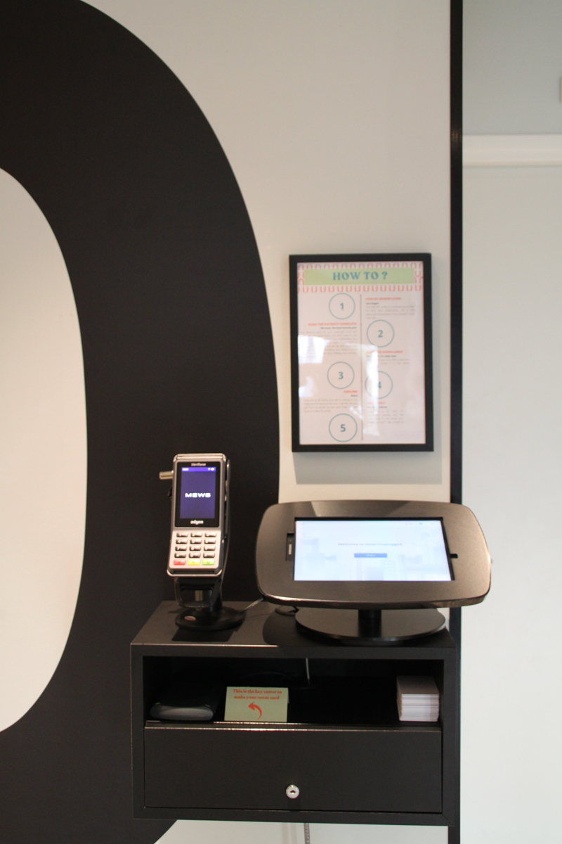 Bouncepad Counter vrijstaande tablet en iPad houder