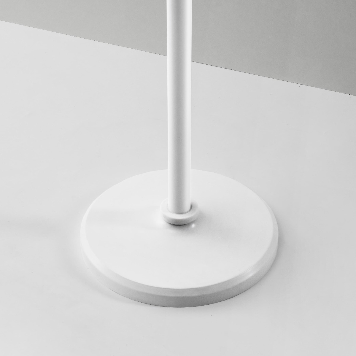 Bouncepad Floorstanding tablet en iPad vloerstandaard