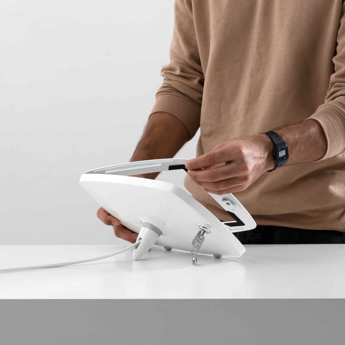 Bouncepad Lounge veilige tablet / iPad behuizing met staalkabel